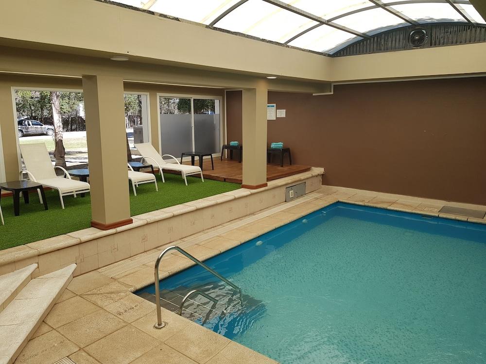 Howard Johnson & General Belgrano Hotel 4*