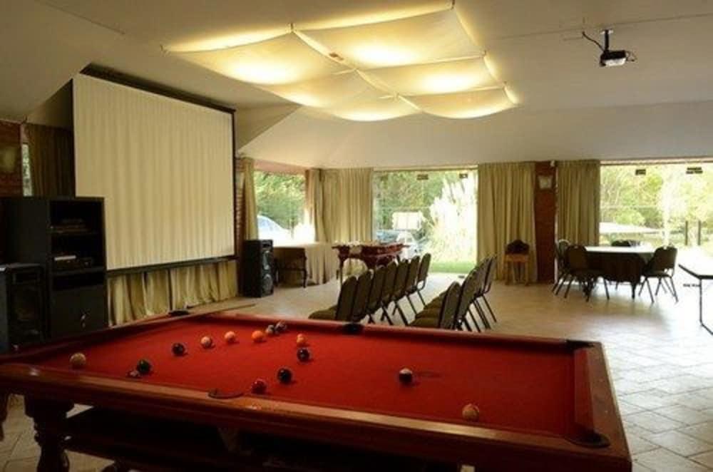 Howard Johnson & General Belgrano Hotel Villa General Belgrano
