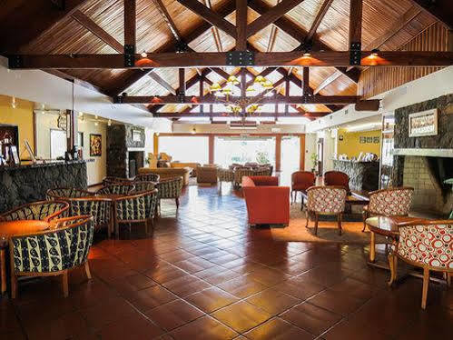 Hotel Howard Johnson & General Belgrano 4*