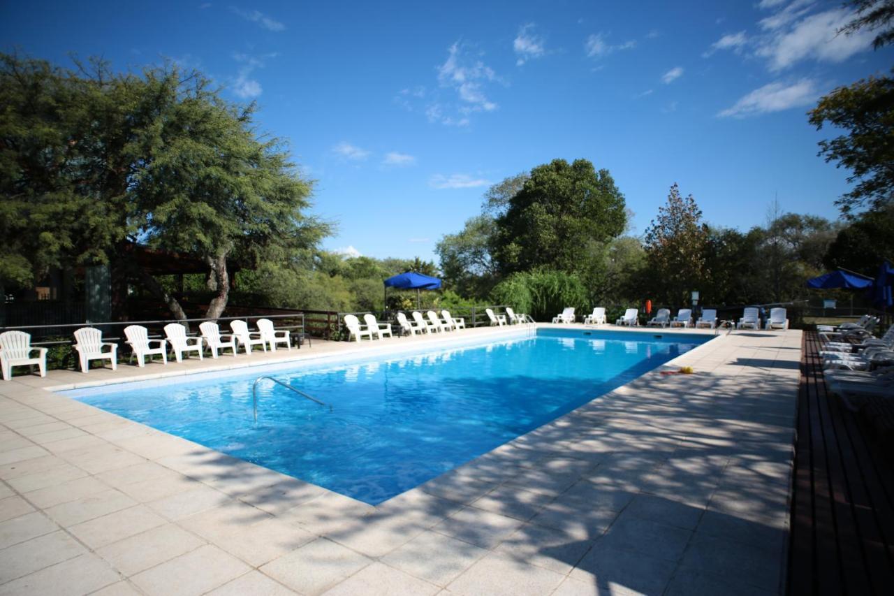 Howard Johnson & General Belgrano 4*
