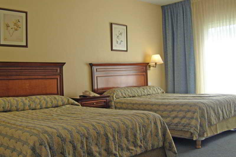 Hotel Howard Johnson & General Belgrano Villa General Belgrano